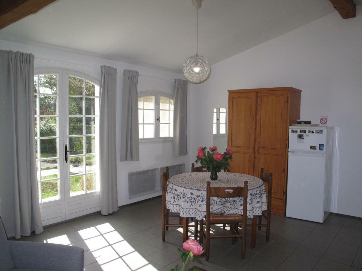 Residence Miro, Gites Avec Piscine Chauffee Et Tennis Les Arcs-sur-Argens Dış mekan fotoğraf
